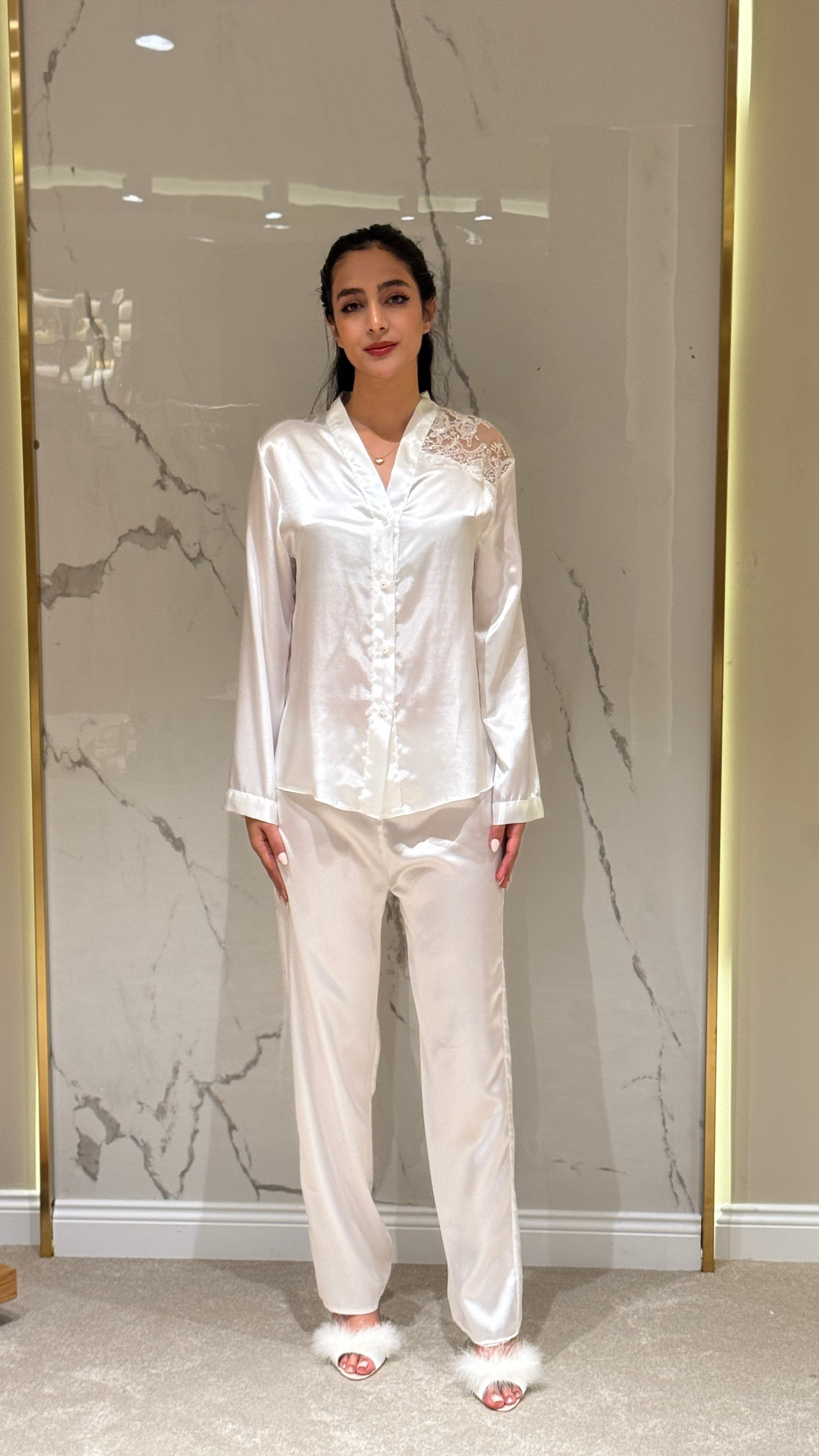 Dantel Detaylı Beyaz Sabahlık 6'lı Set